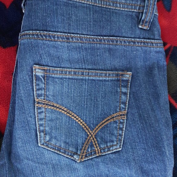 🌸 3 for $20 🌸 Medium Wash Bootcut Jeans - Picture 5 of 7